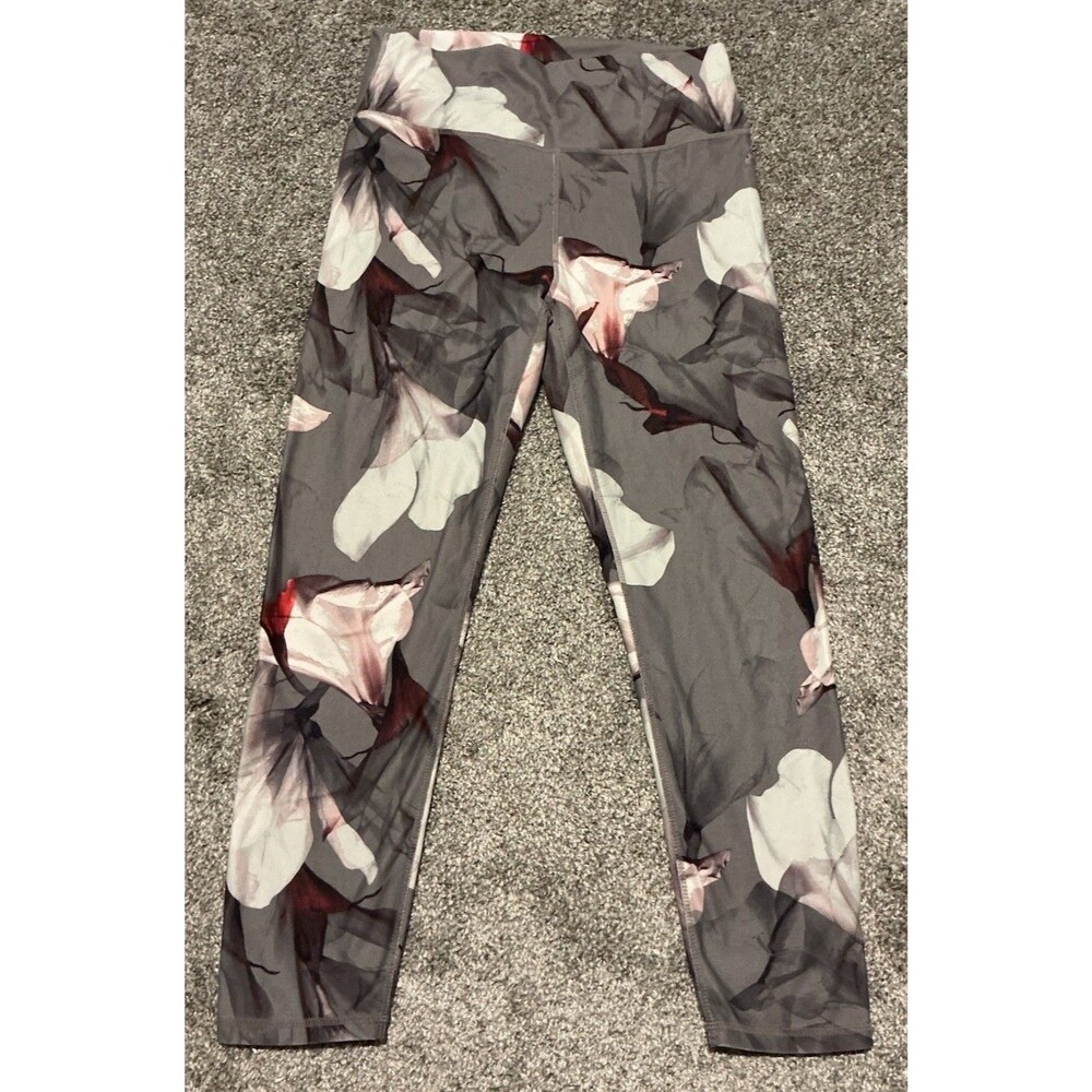 Fabletics Legging Women’s Size Medium Active Yoga Gym Crop Floral